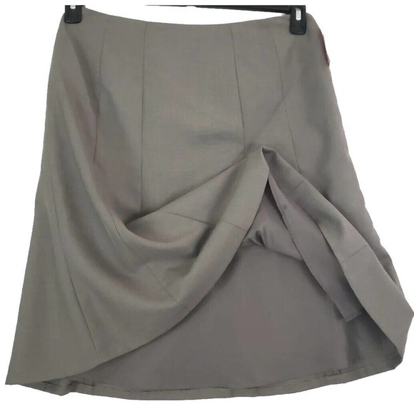 Calvin Klein~ Woman Size 10~ Gray Flare Skirt Fully Lined NWT. - Picture 6 of 8